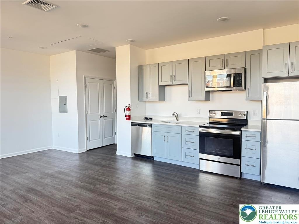 123 Lumber Street - Photo 4