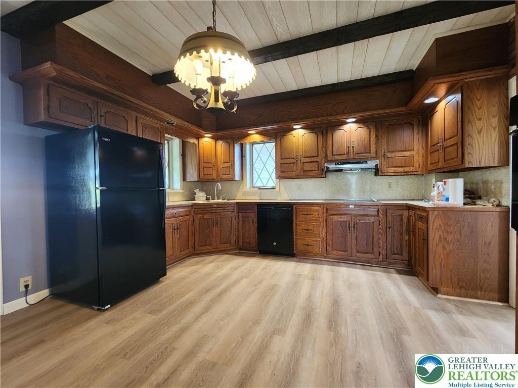 4939 Indian Creek Road - Photo 2