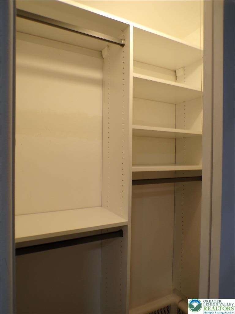 2440 W Livingston Street - Photo 27