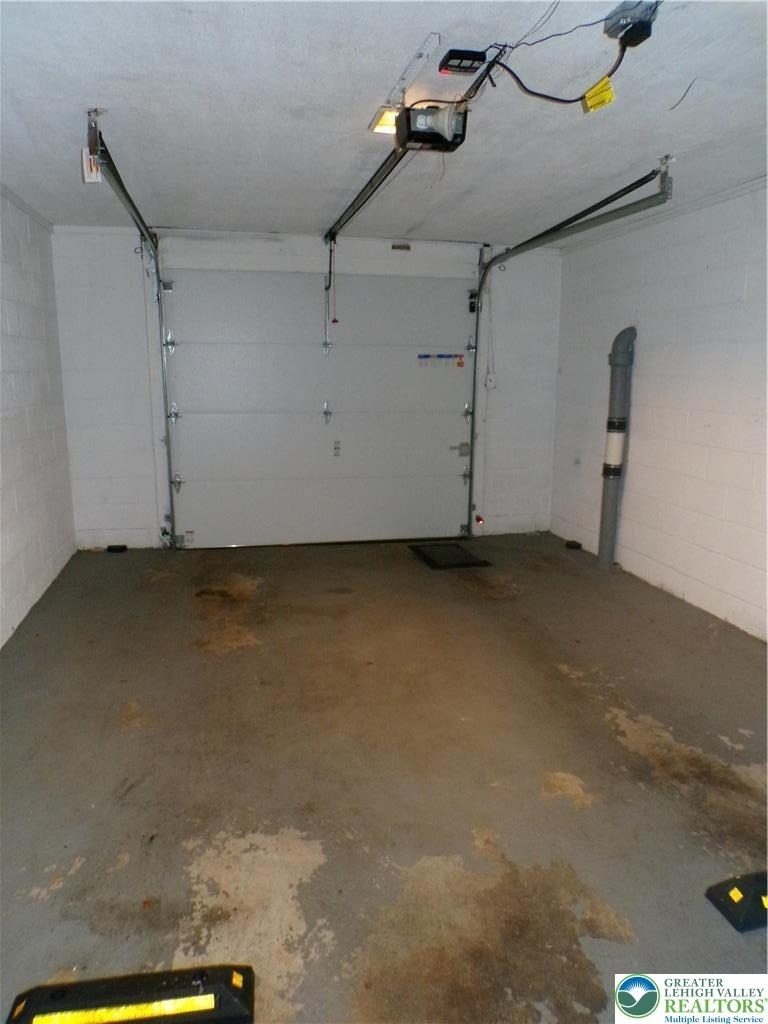 2440 W Livingston Street - Photo 19