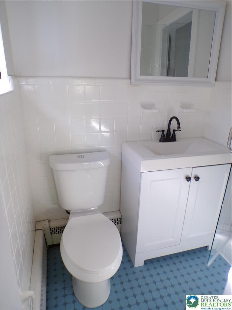 2440 W Livingston Street - Photo 23