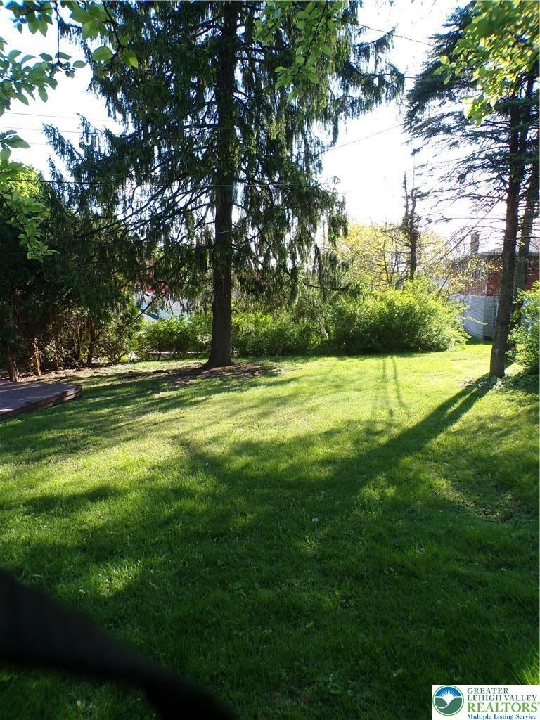 2440 W Livingston Street - Photo 34