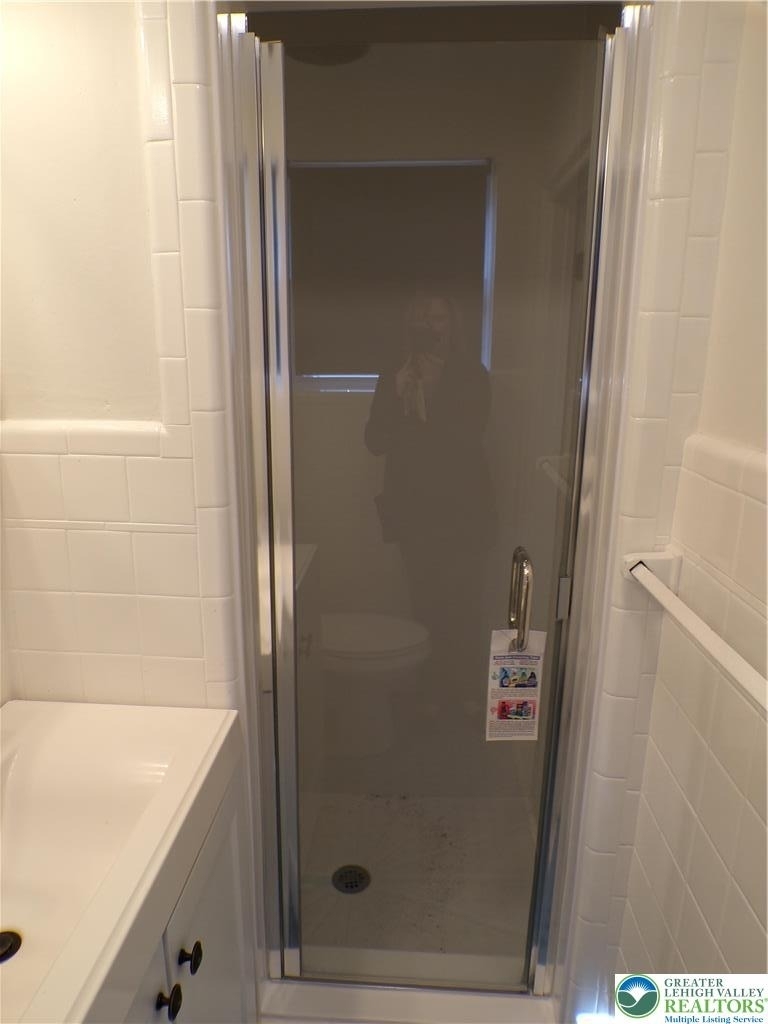 2440 W Livingston Street - Photo 22