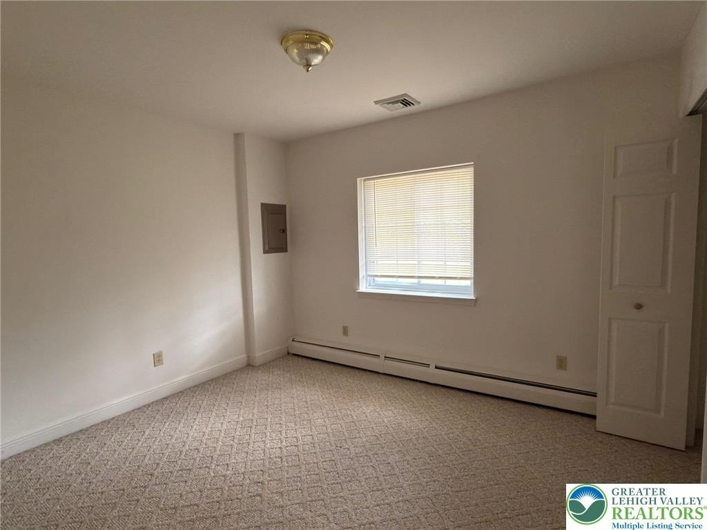 9751 Newtown Road - Photo 8