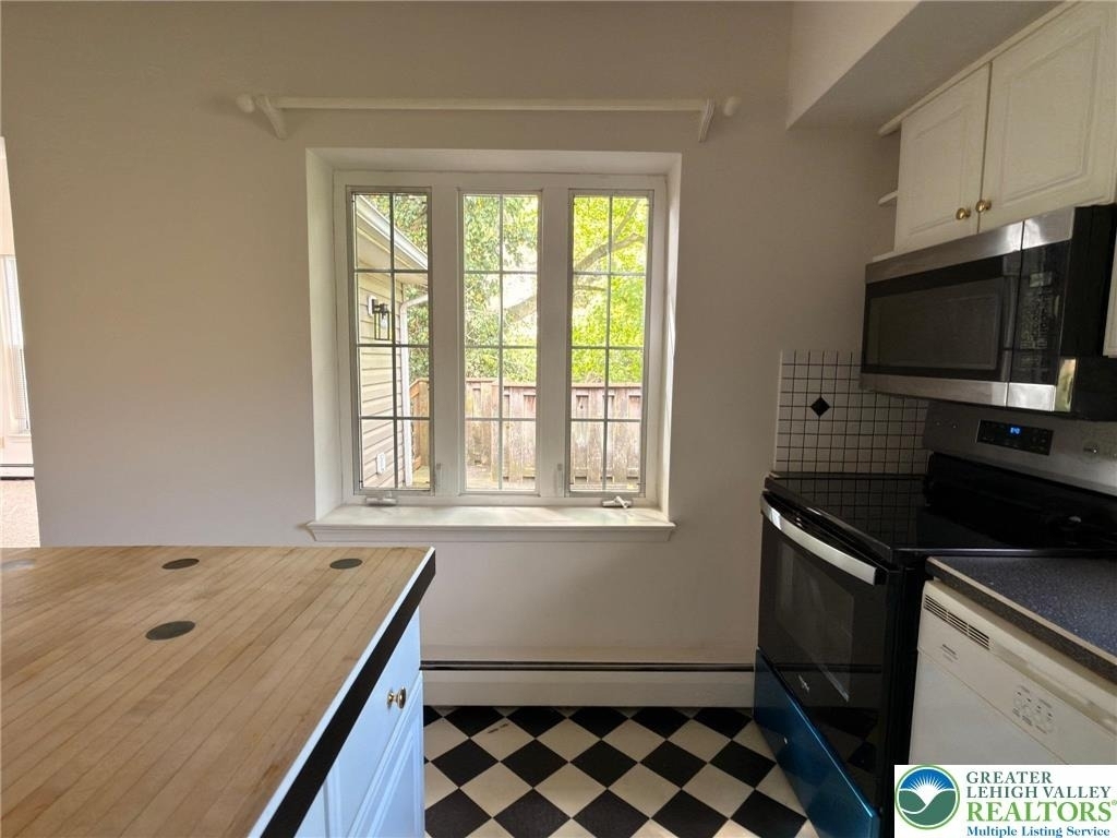 9751 Newtown Road - Photo 6