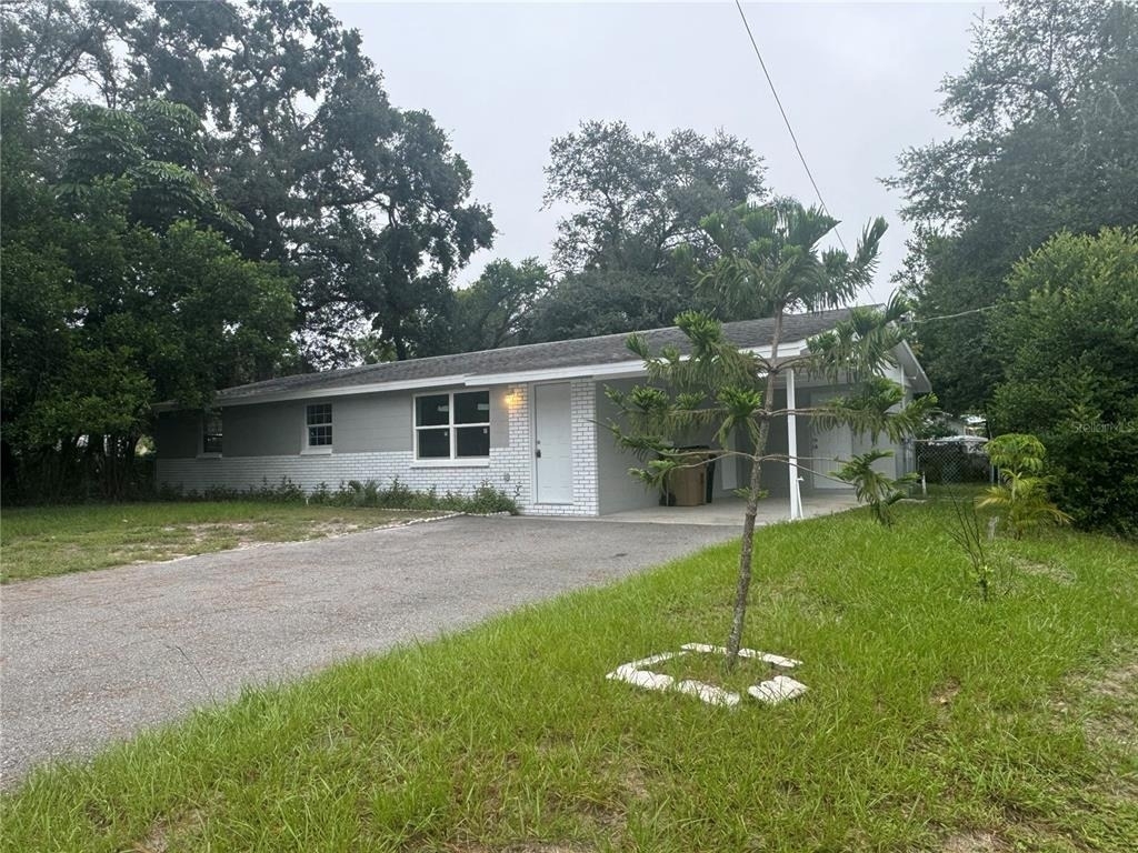 10601 N 52nd Street - Photo 0