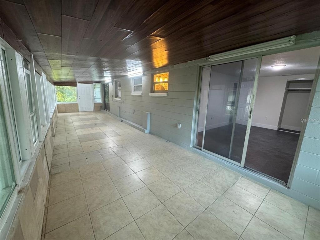 10601 N 52nd Street - Photo 7