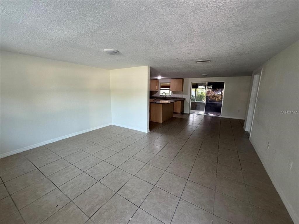 10601 N 52nd Street - Photo 8