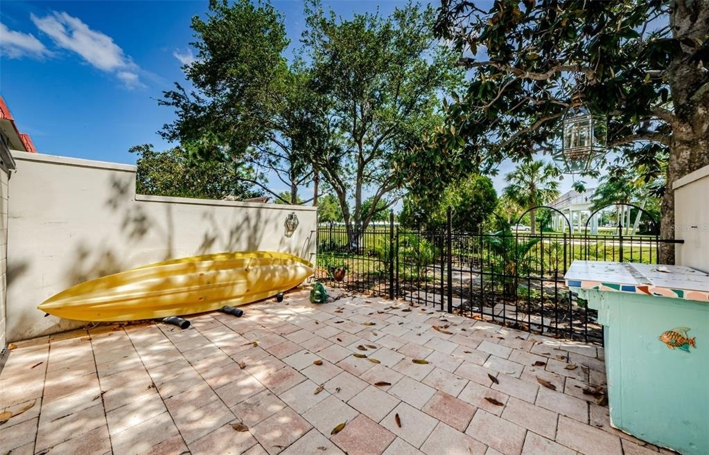 2700 Bayshore Boulevard - Photo 12