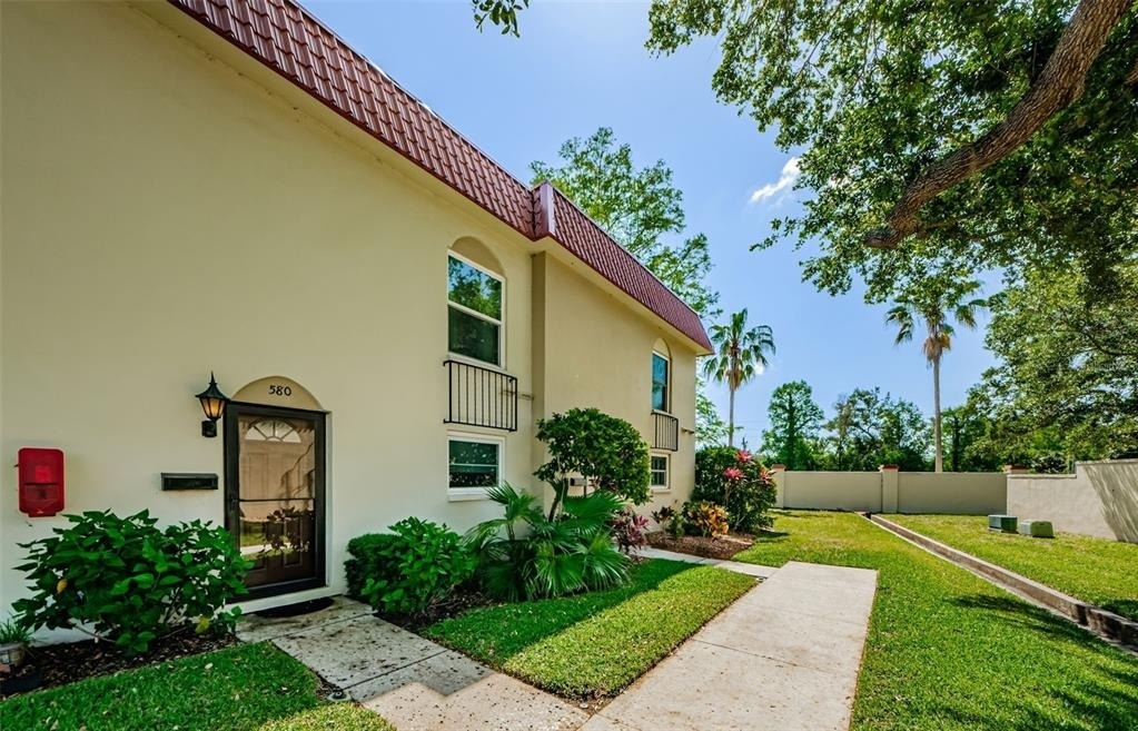 2700 Bayshore Boulevard - Photo 2