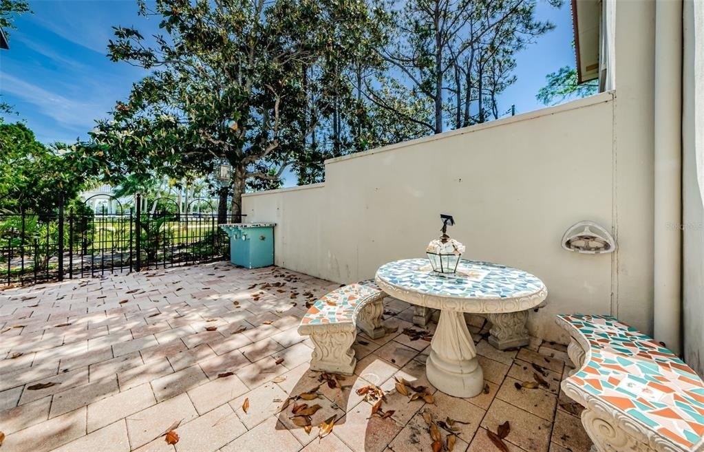 2700 Bayshore Boulevard - Photo 10