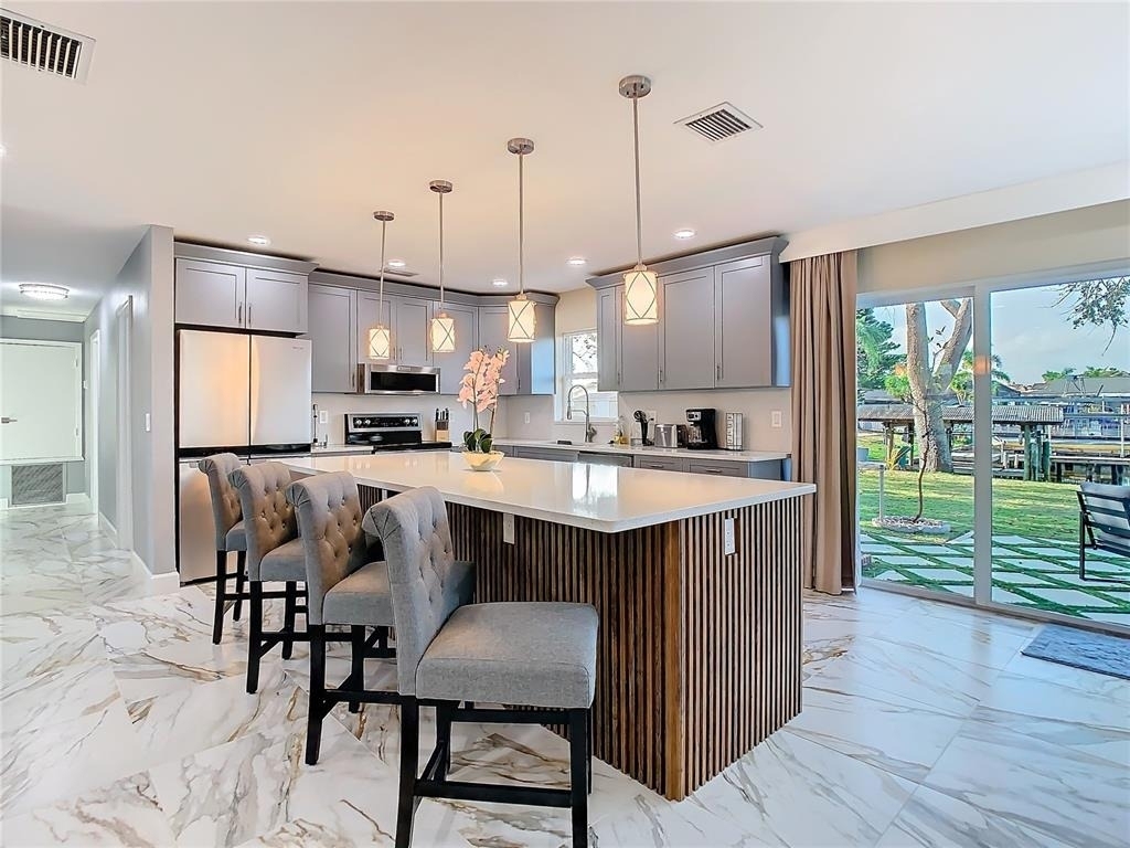 10704 Donbrese Avenue - Photo 12