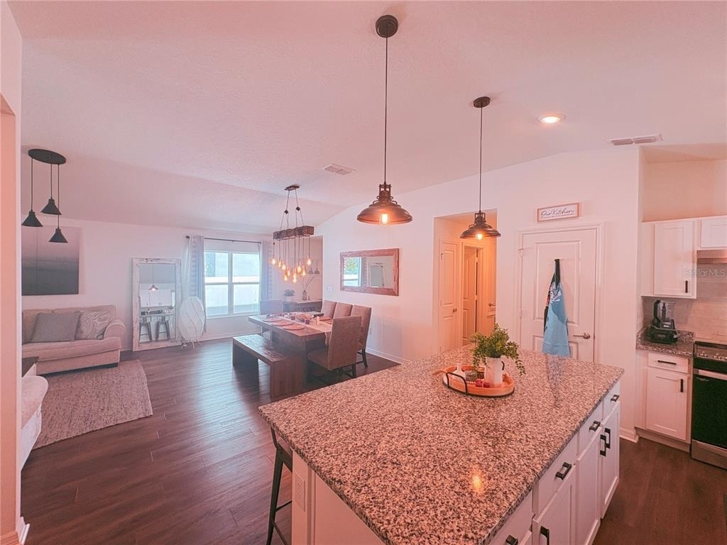 1084 Papaya Circle - Photo 18