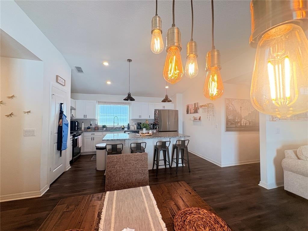 1084 Papaya Circle - Photo 10