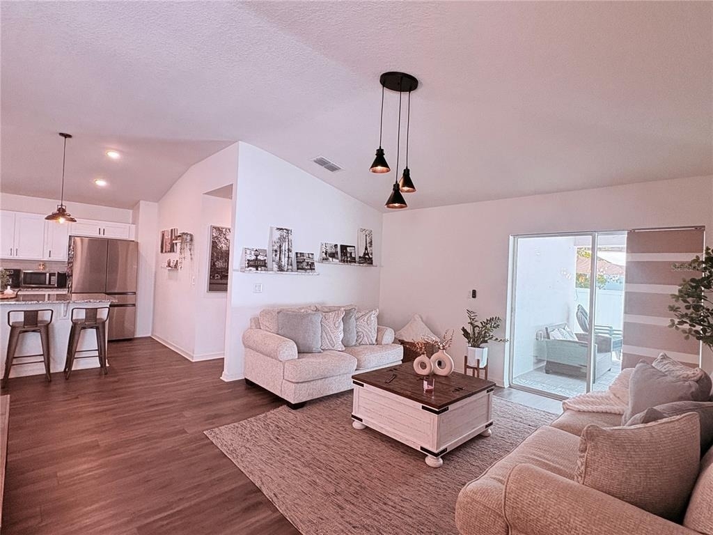 1084 Papaya Circle - Photo 13