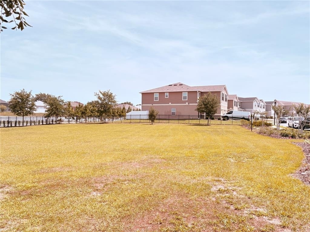 1084 Papaya Circle - Photo 37
