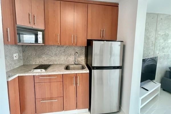 37 Ave. Isla Verde - Photo 2