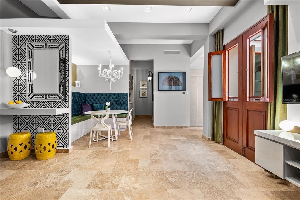 311 Luna St - Photo 6