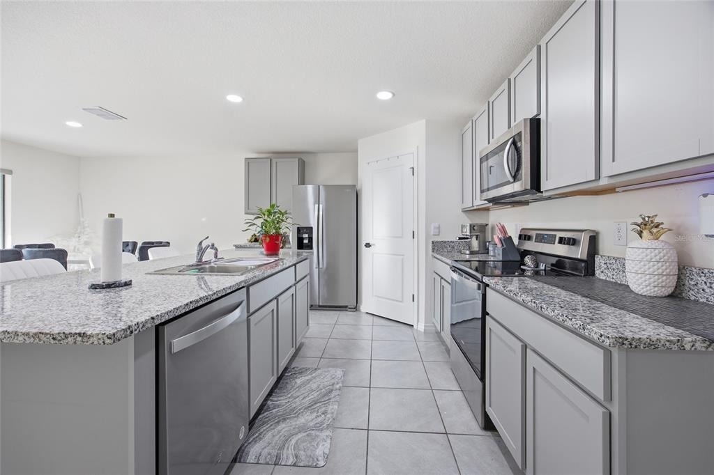 16402 Sw 17th Terrace Road - Photo 11