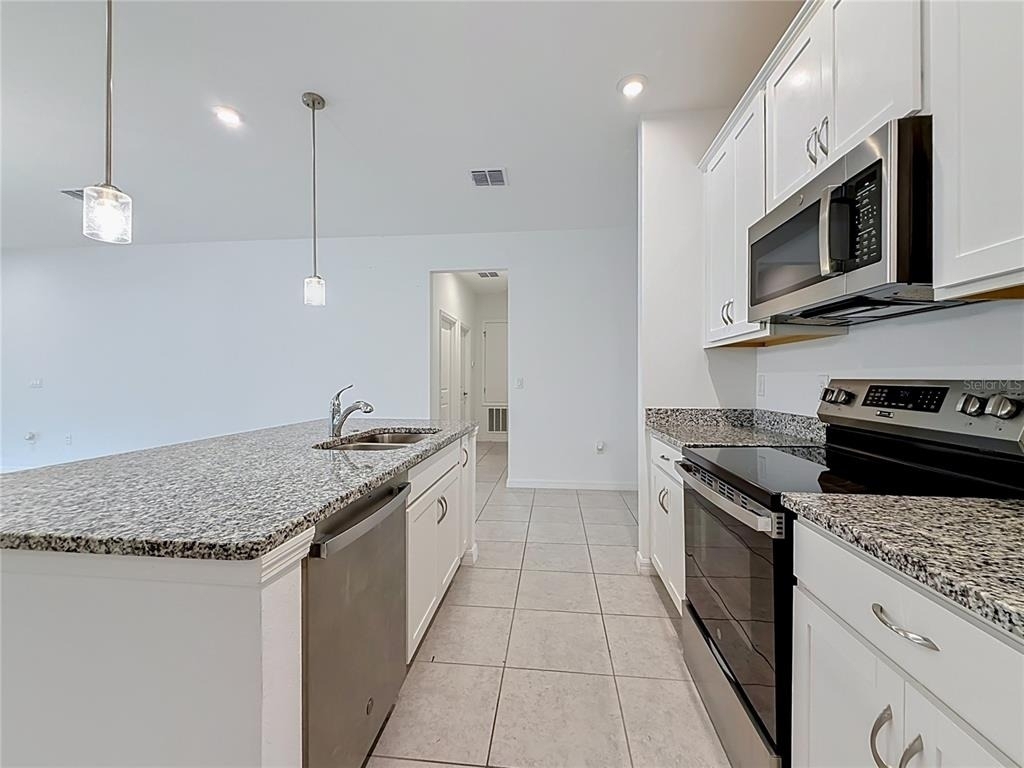 418 Quayside Avenue - Photo 8