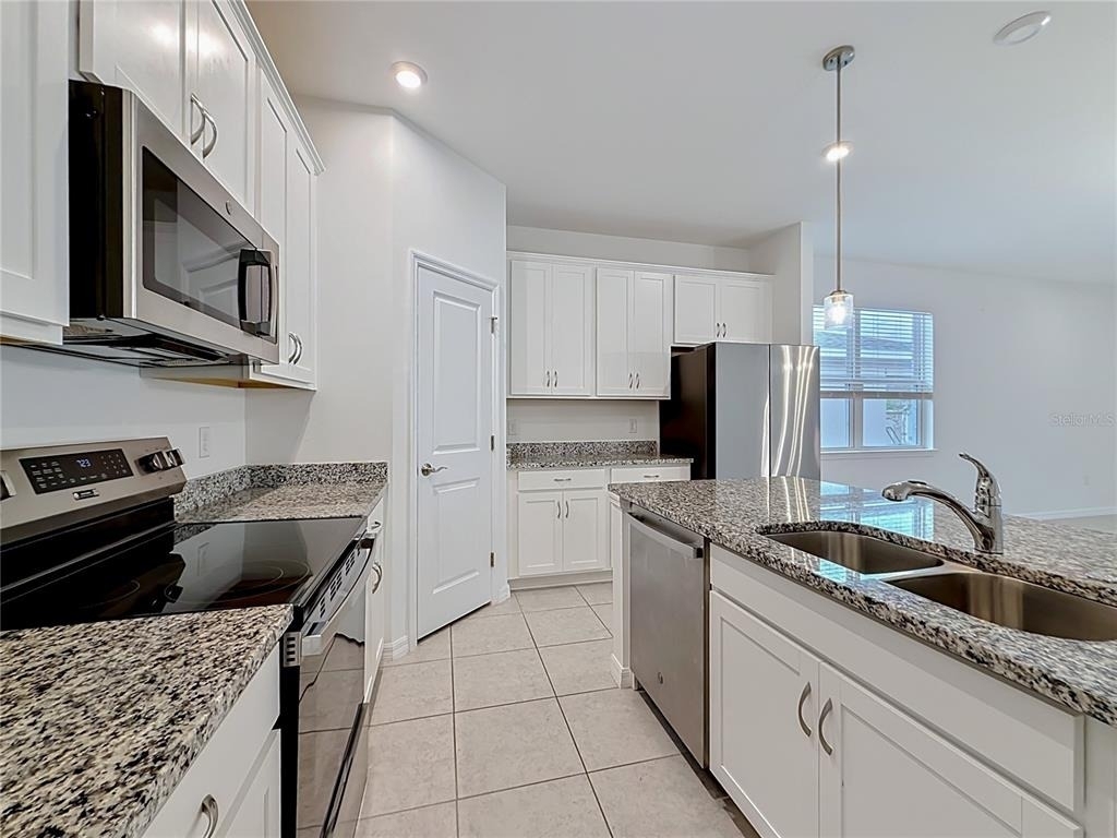 418 Quayside Avenue - Photo 5