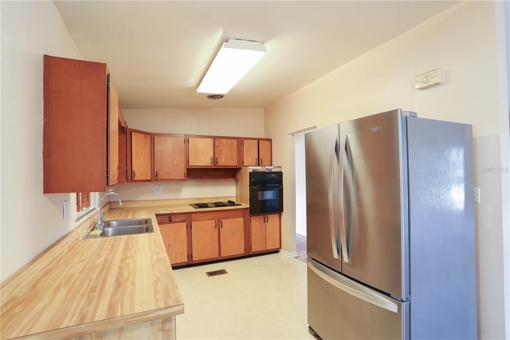 1704 Edmundshire Road - Photo 5