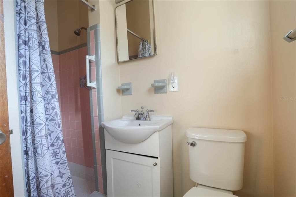 1704 Edmundshire Road - Photo 16
