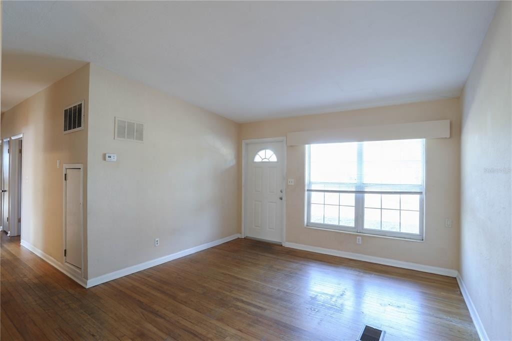 1704 Edmundshire Road - Photo 4