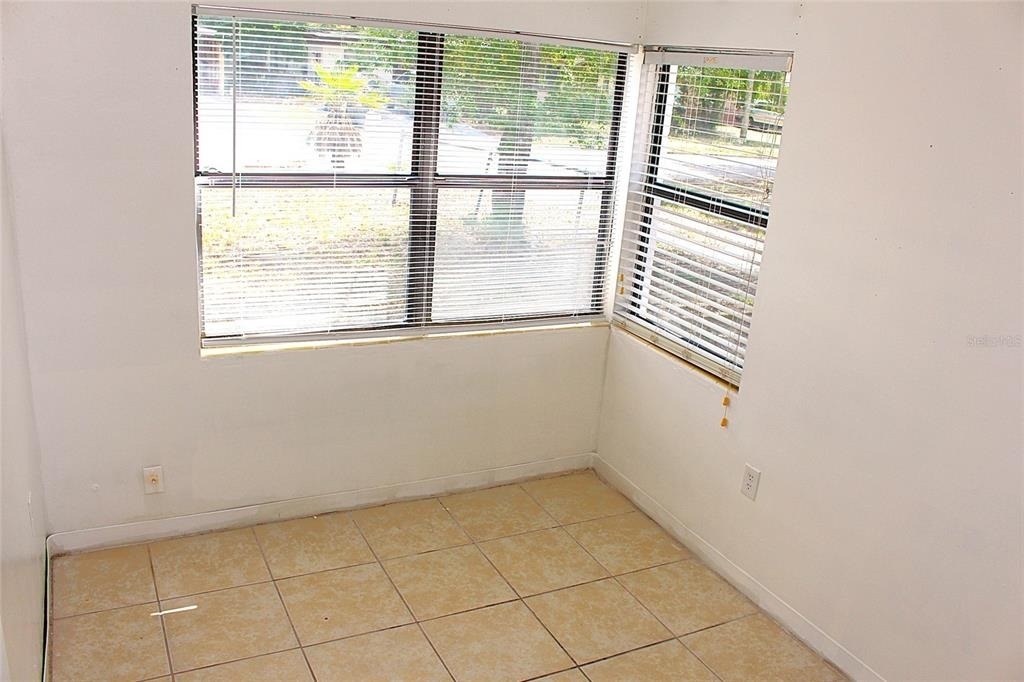 520 Hacienda Court - Photo 9