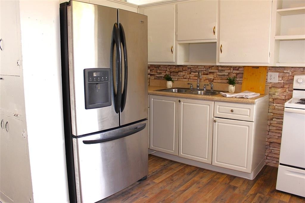 520 Hacienda Court - Photo 8