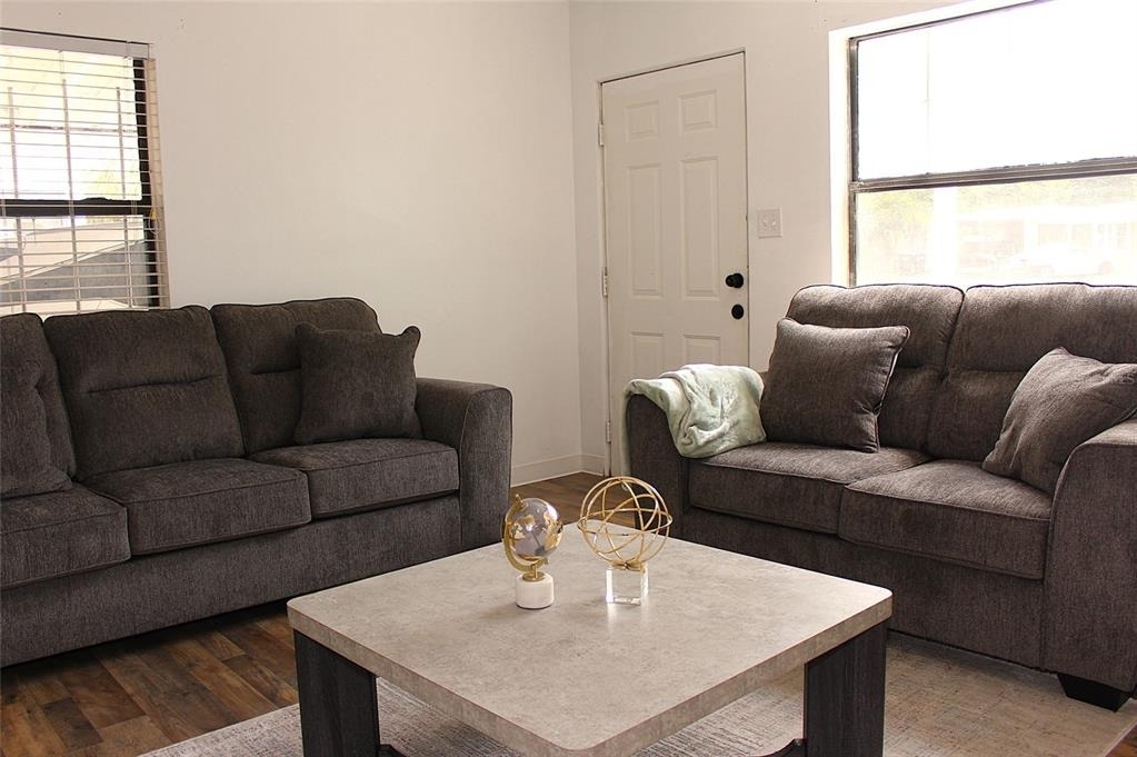 520 Hacienda Court - Photo 5