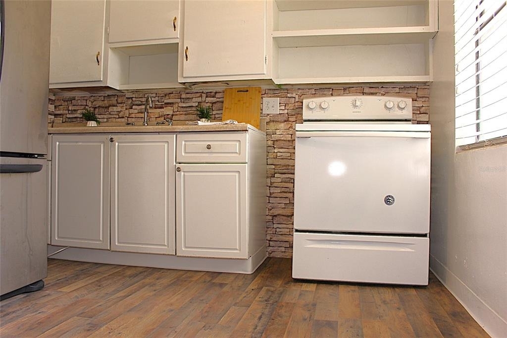 520 Hacienda Court - Photo 7
