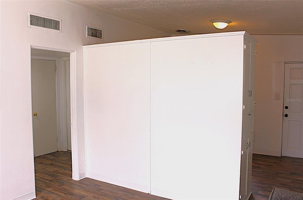 520 Hacienda Court - Photo 6