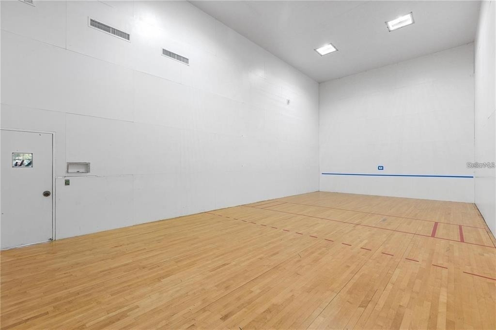 11568 Westwood Boulevard - Photo 31