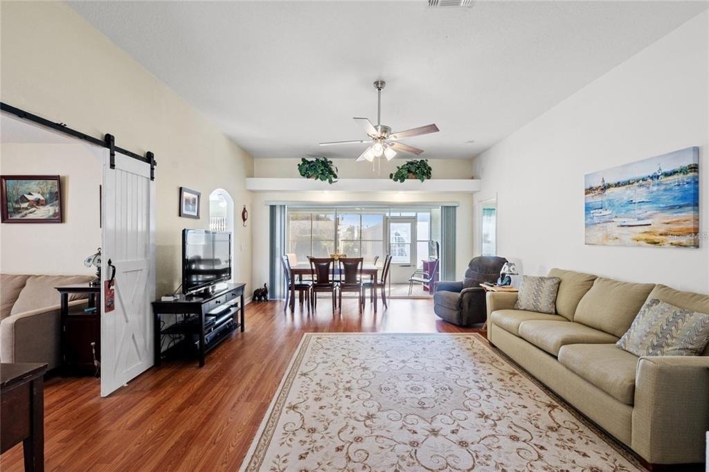 221 Prather Drive - Photo 4
