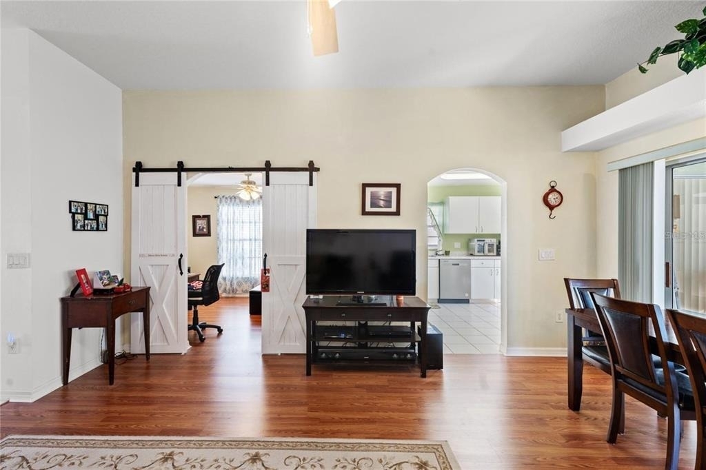 221 Prather Drive - Photo 5