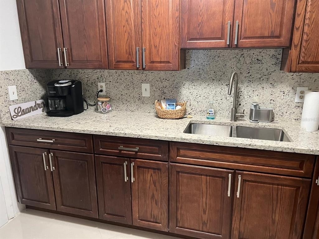 202 Village View Lane - Photo 4