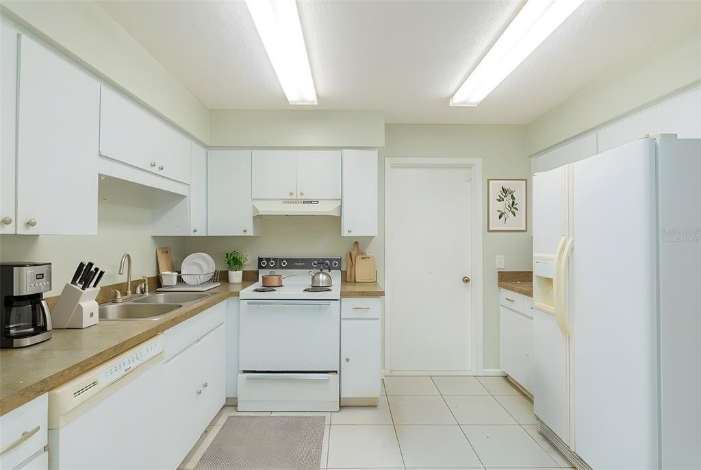 24 Buck Circle - Photo 1