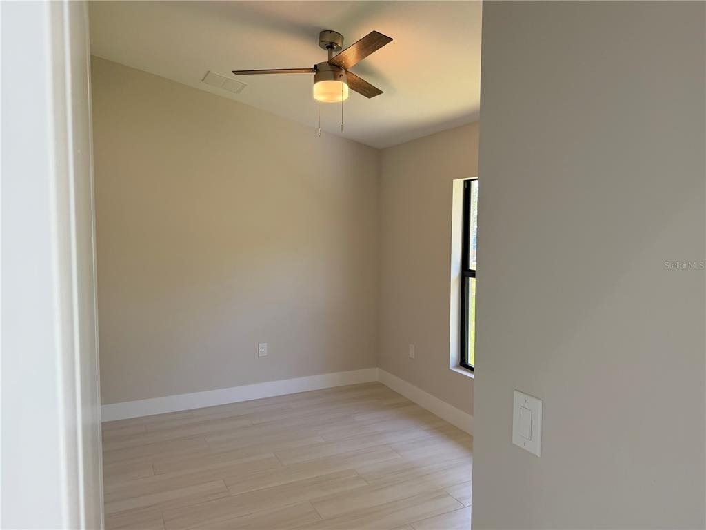 23367 Mayville Avenue - Photo 21