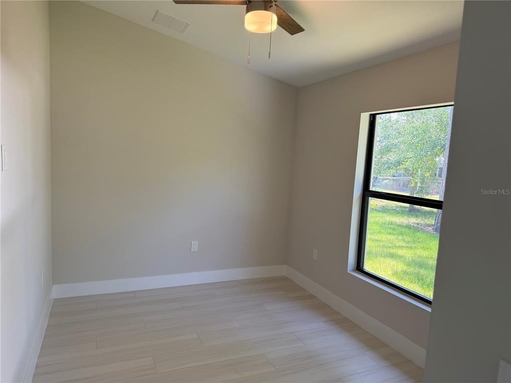23367 Mayville Avenue - Photo 11