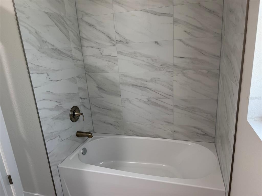 23367 Mayville Avenue - Photo 29