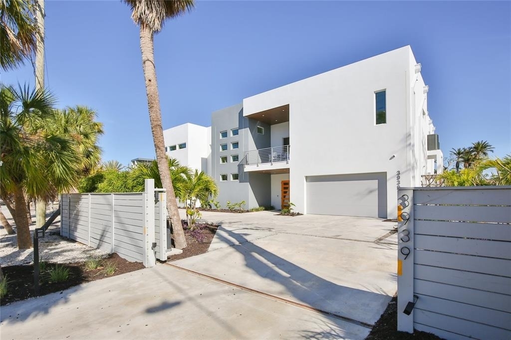 3939 Higel Avenue - Photo 2