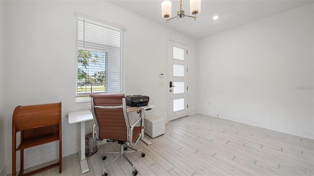 2587 Temple Street - Photo 8