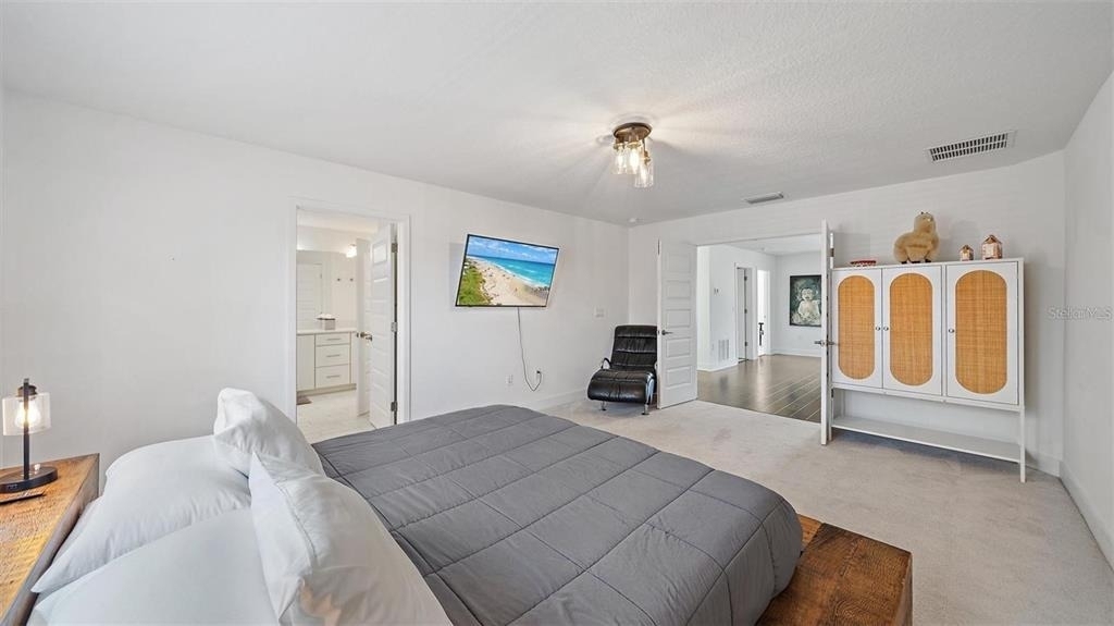 2587 Temple Street - Photo 10