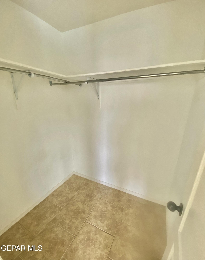 9228 San Lorenzo Avenue - Photo 8