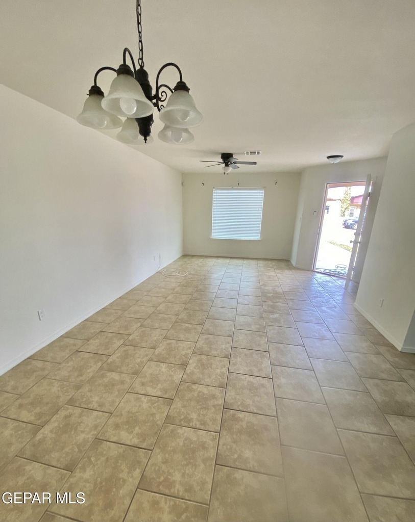 9228 San Lorenzo Avenue - Photo 1