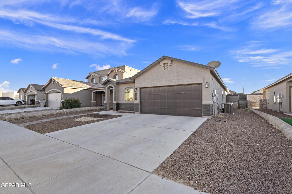 14936 Tierra Haven Avenue - Photo 1