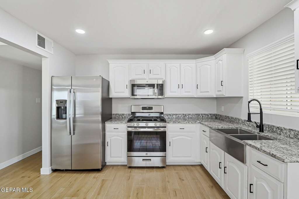 3408 Hixson Street - Photo 4