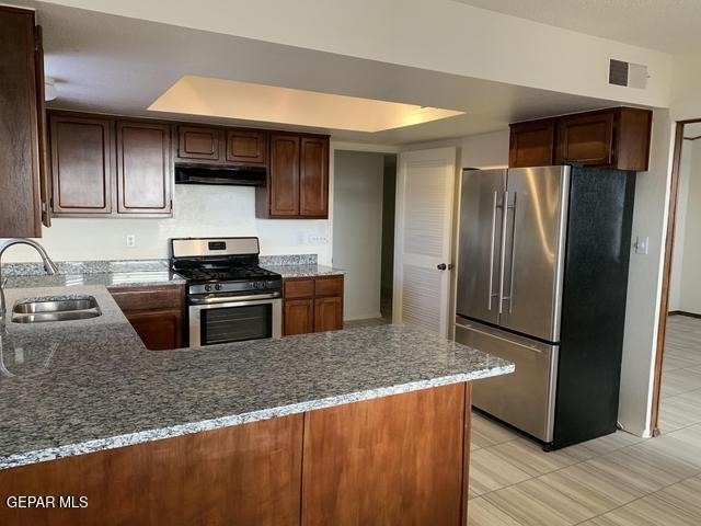 609 Alicante Way - Photo 3