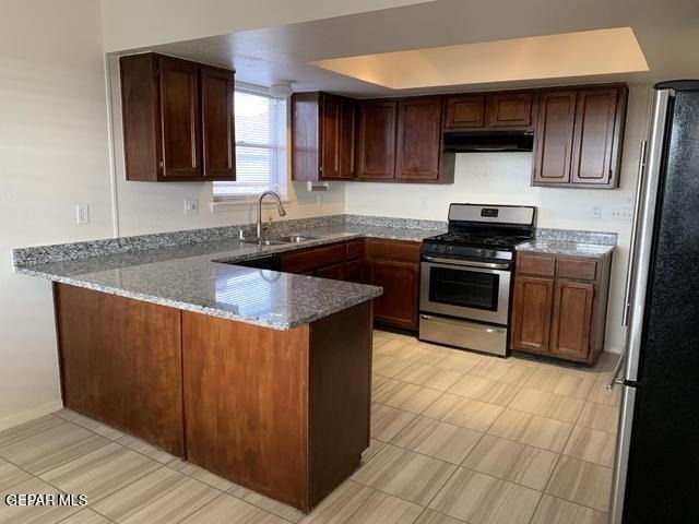 609 Alicante Way - Photo 4